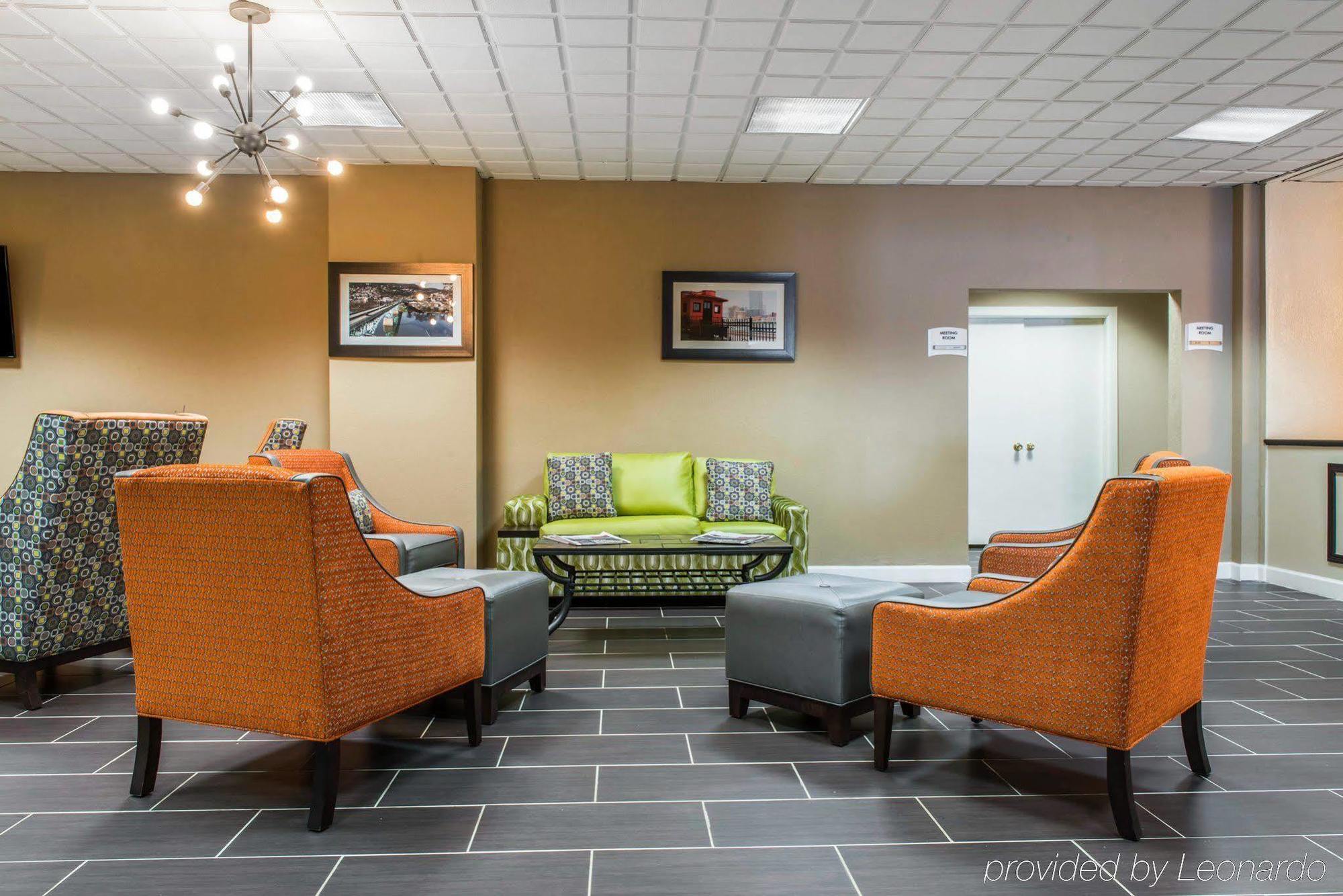 Quality Inn New Kensington Extérieur photo