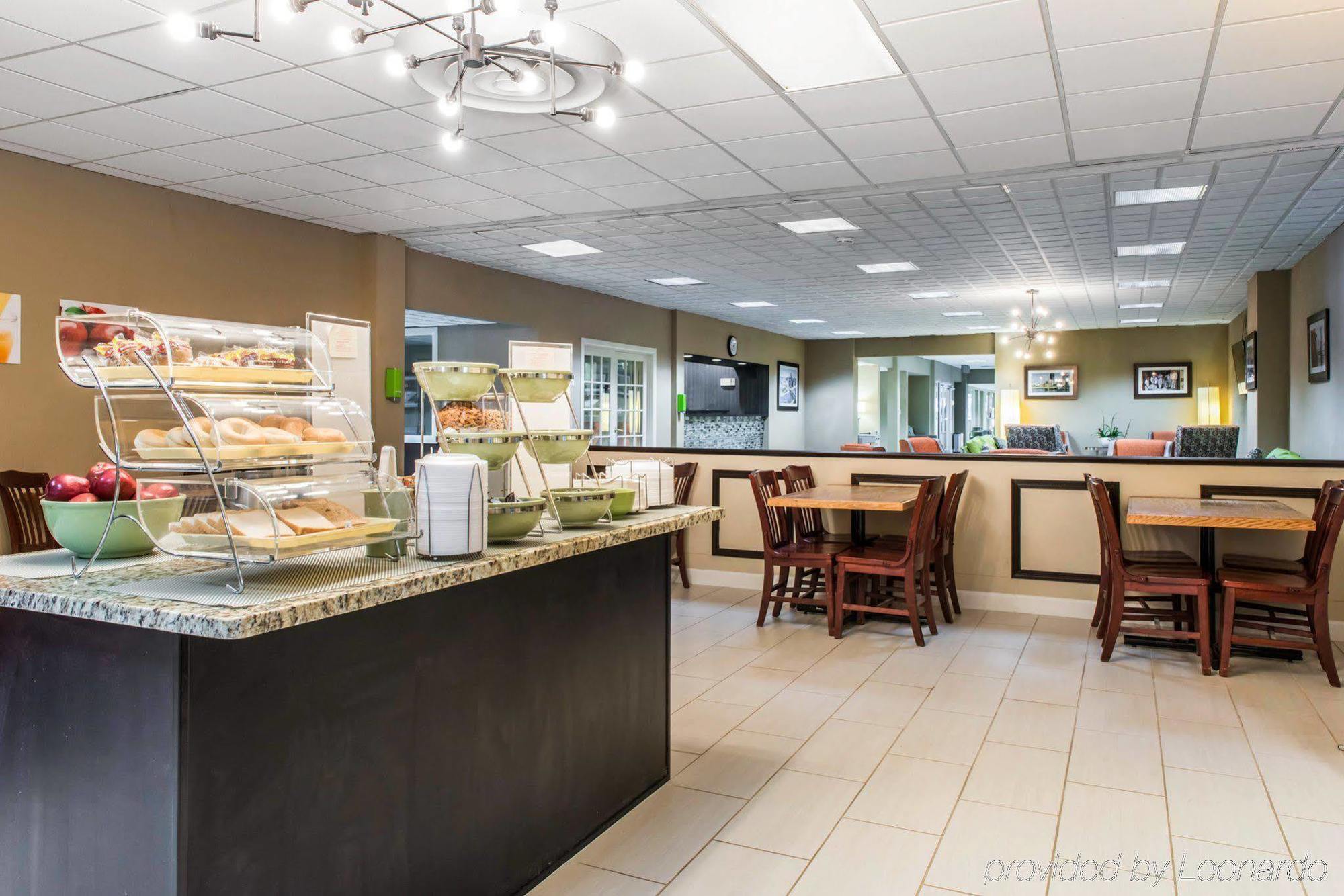 Quality Inn New Kensington Extérieur photo