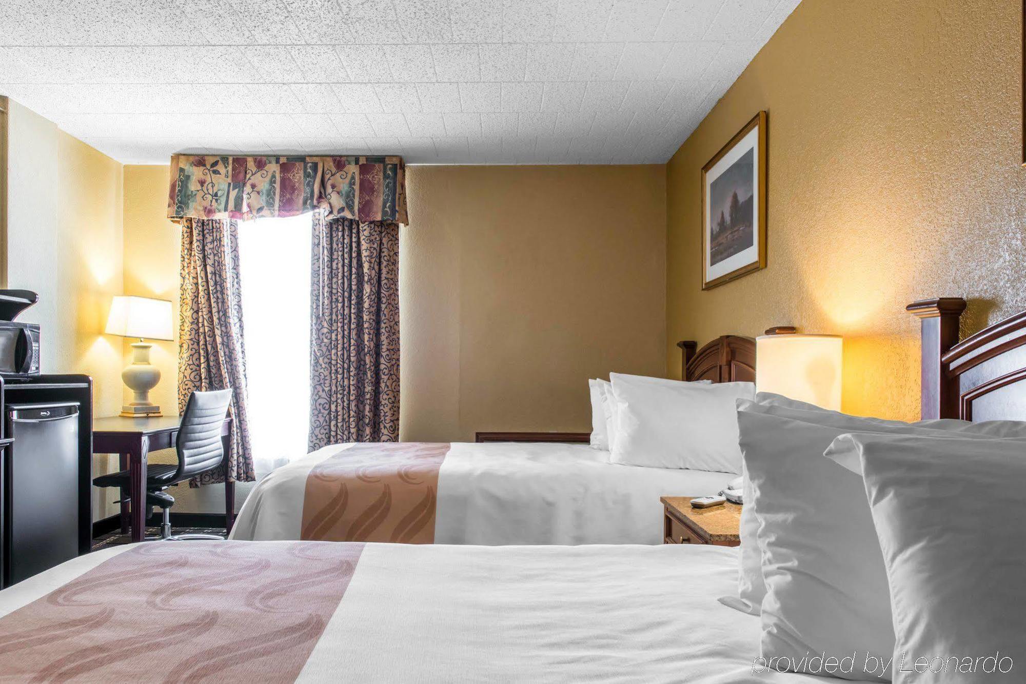 Quality Inn New Kensington Extérieur photo
