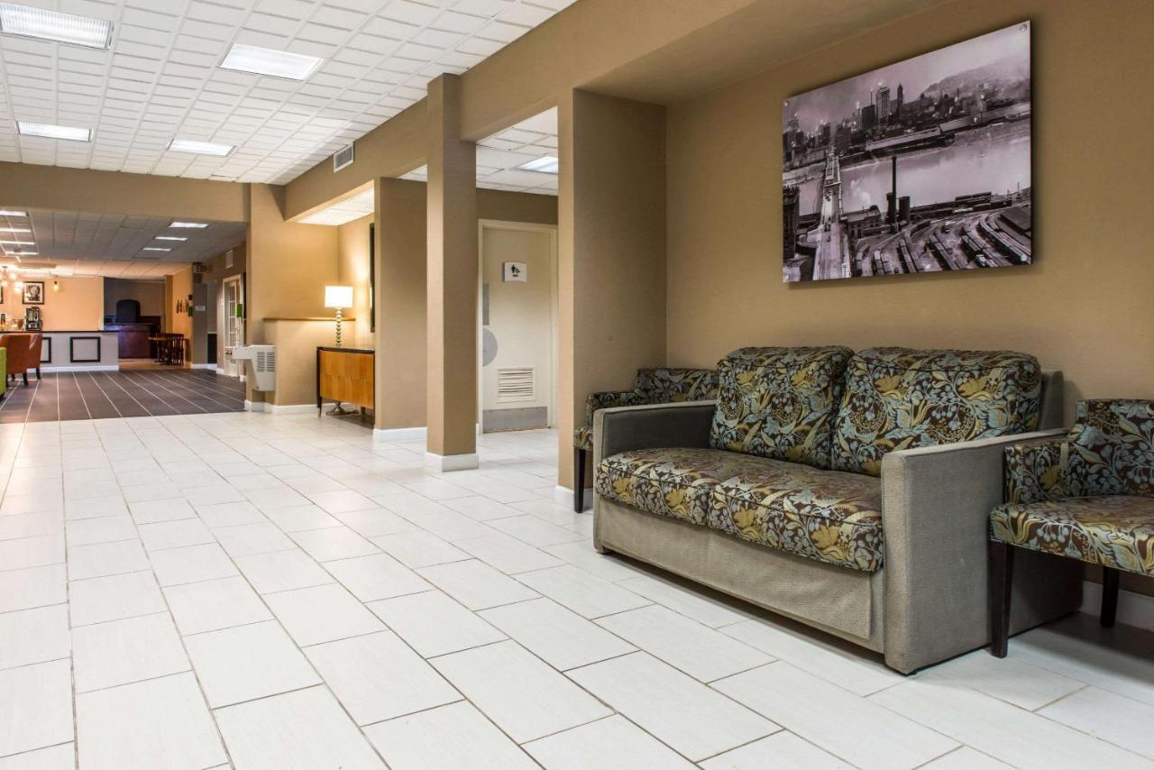 Quality Inn New Kensington Extérieur photo